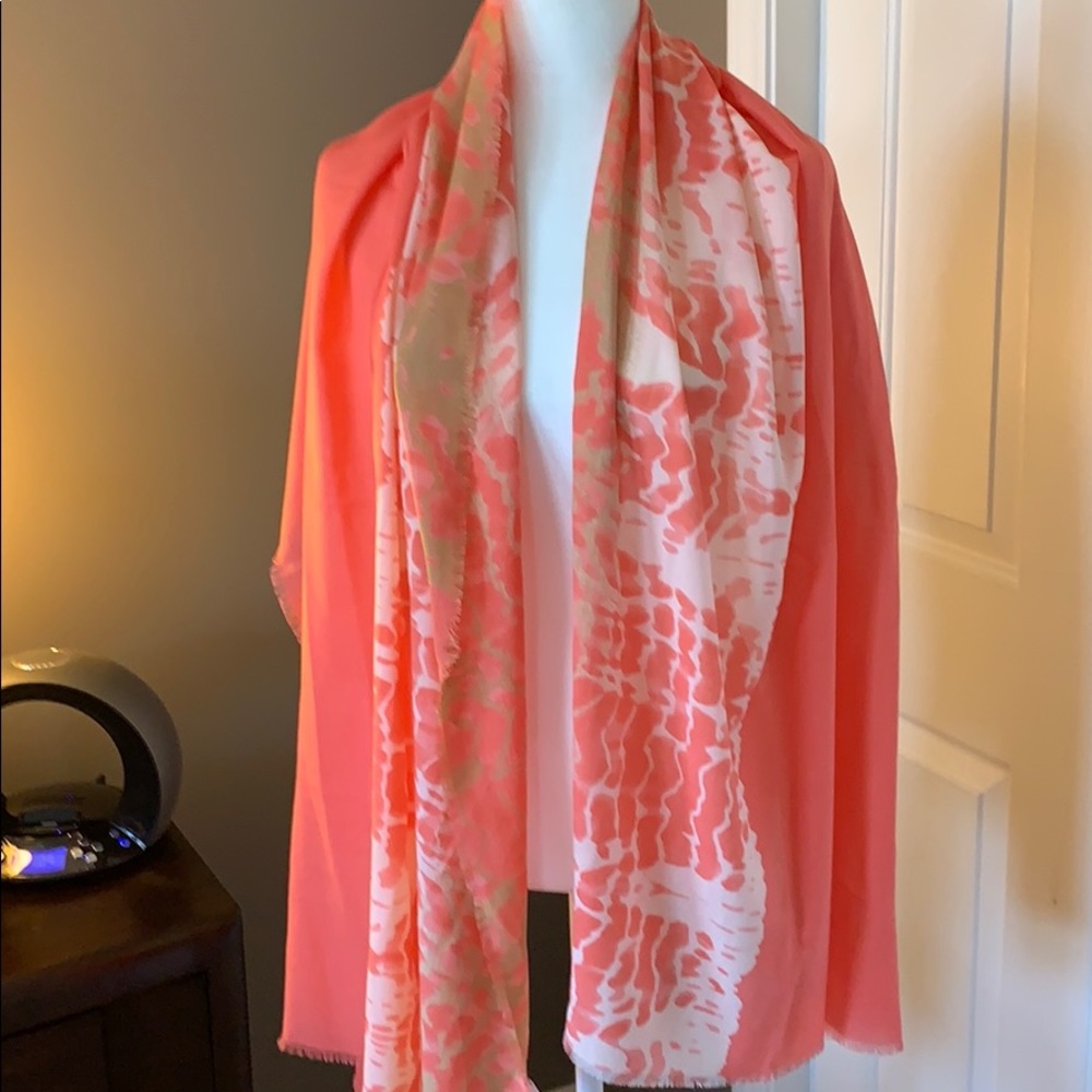 Polyester scarf